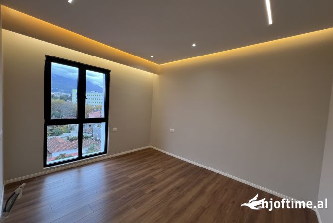 Shtepi me qera Apartament ne Tirane, 2+1, Mobilimi E mobiluar, Pagesa 600  Euro.
