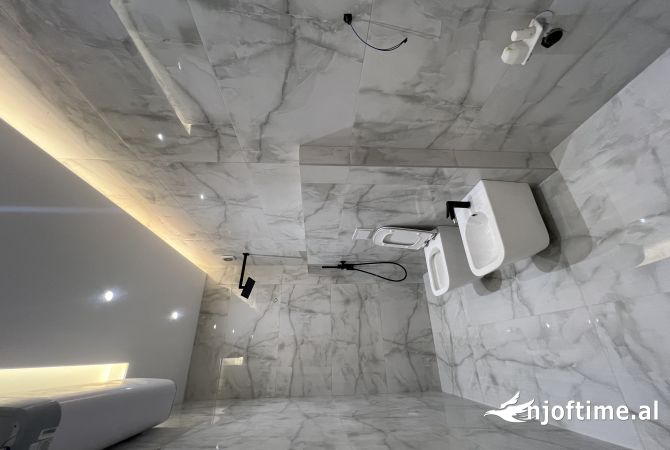 Shtepi me qera Apartament ne Tirane, 2+1, Mobilimi E mobiluar, Pagesa 600  Euro.