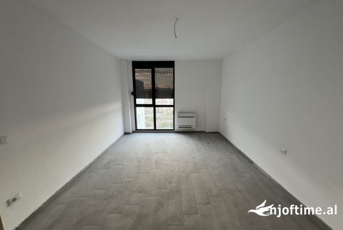 Shtepi me qera Apartament ne Tirane, 1+1, Mobilimi Bosh, pa mobiluar, Pagesa 350  Euro.