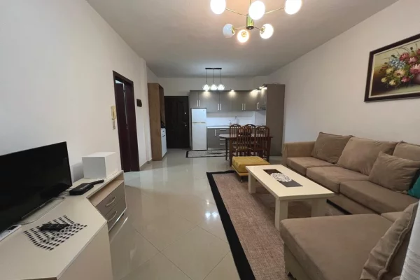 Shtepi me qera Apartament ne Tirane, 1+1, Mobilimi E mobiluar, Pagesa 430  Euro.
