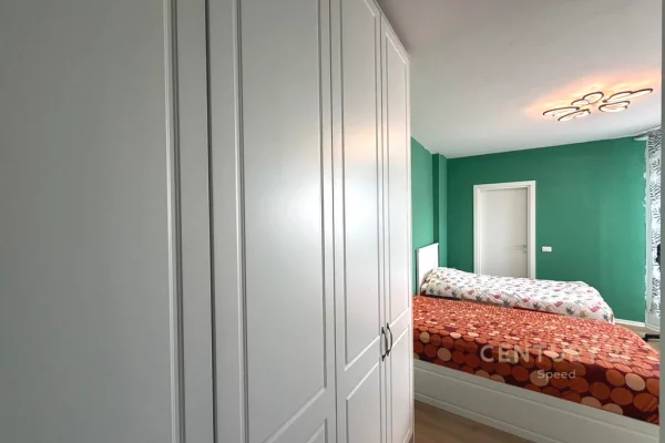 Shtepi ne shitje Apartament ne Tirane, 2+1, Mobilimi E mobiluar, Pagesa 203,000  Euro.