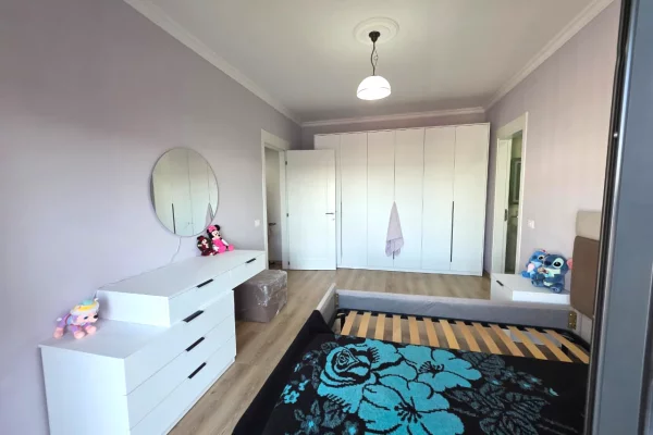 Shtepi me qera Apartament ne Tirane, 2+1, Mobilimi E mobiluar, Pagesa 800  Euro.
