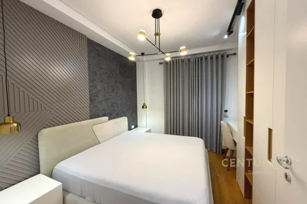 Shtepi me qera Apartament ne Tirane, 2+1, Mobilimi E mobiluar, Pagesa 1,250  Euro.