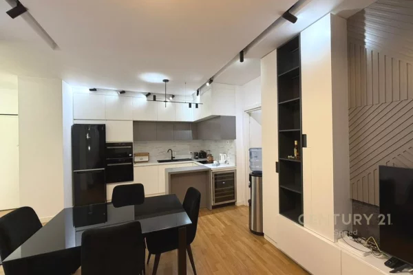 Shtepi me qera Apartament ne Tirane, 2+1, Mobilimi E mobiluar, Pagesa 1,250  Euro.