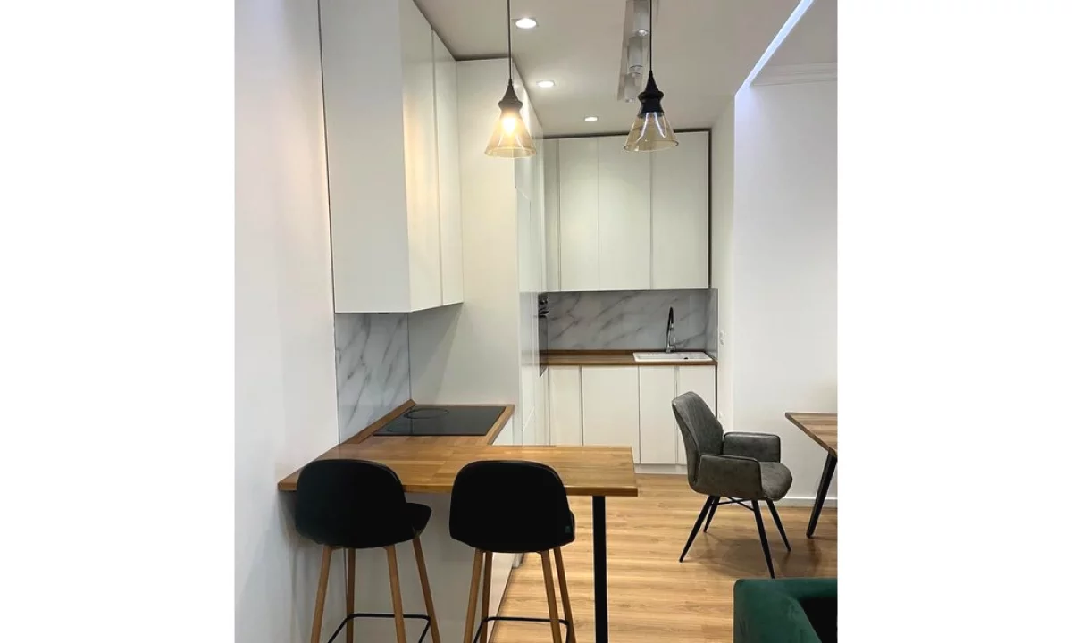 Shtepi me qera Apartament ne Tirane, 1+1, Mobilimi E mobiluar, Pagesa 500  Euro.