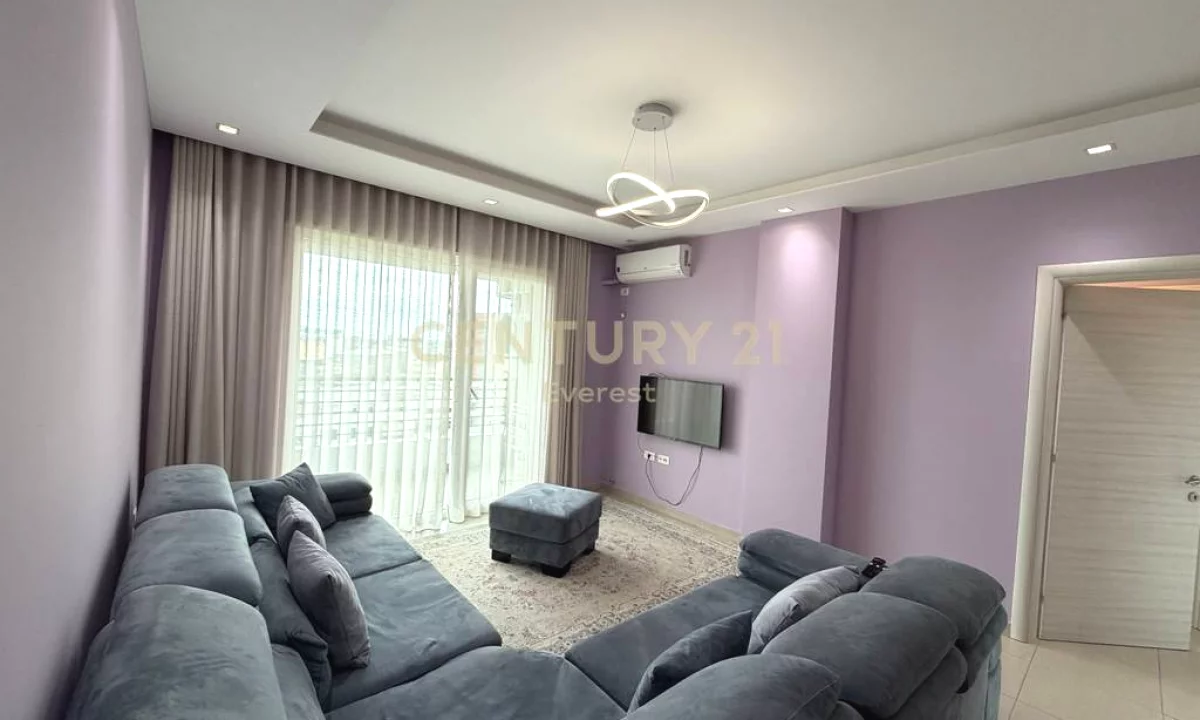 Shtepi ne shitje Apartament ne Tirane, 2+1, Mobilimi E mobiluar, Pagesa 235,000  Euro.