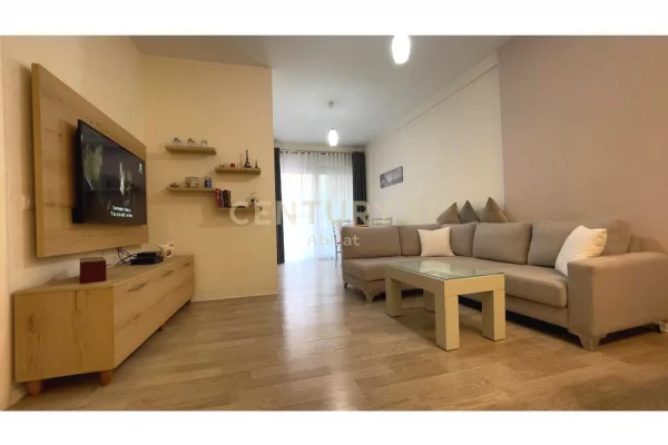 Shtepi me qera Apartament ne Tirane, 2+1, Mobilimi E mobiluar, Pagesa 600  Euro.