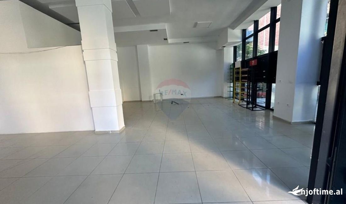 Ambient biznesi me qira 100 m2