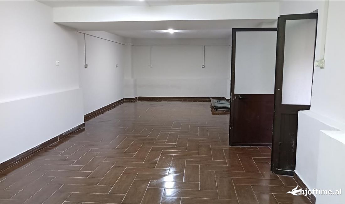 Jepet ambjent biznesi me qera prane Delijorgjit kati -1