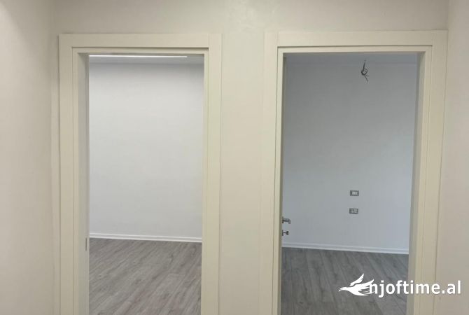 Jepet ambjent biznesi me qera prane bar Oslo Rruga Bardhyl