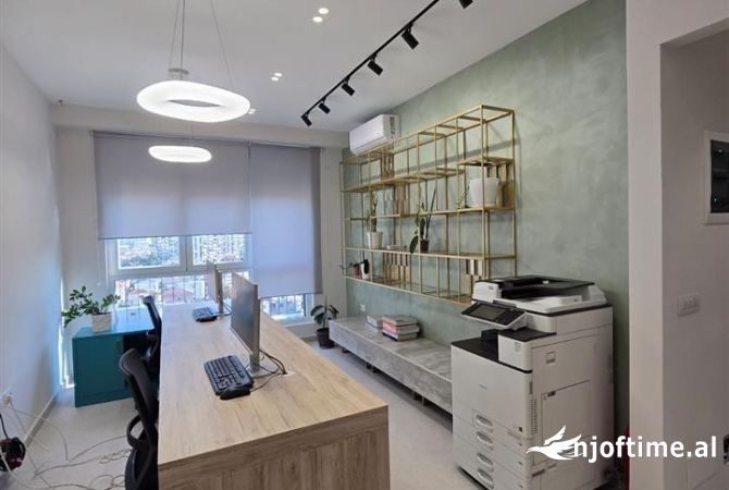 Jepet zyre me qera e mobiluar tek Fusha e Aviacionit