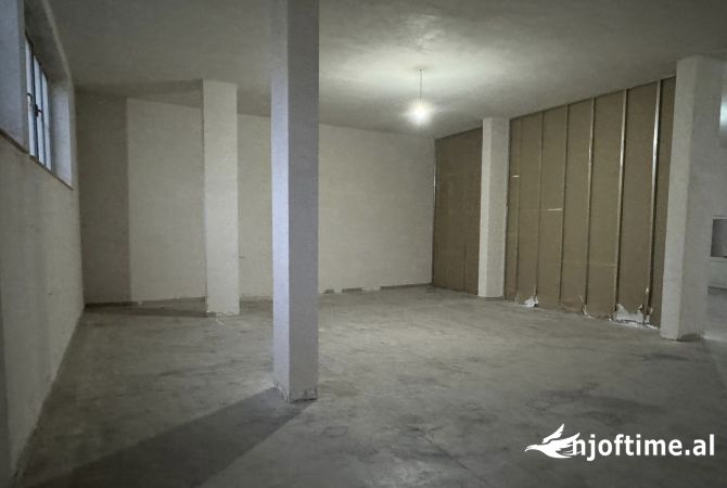 Business Property in Sale 4+1 in Tirana - 380,000 Euro