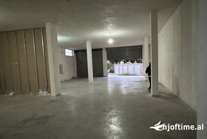 Business Property in Sale 4+1 in Tirana - 380,000 Euro