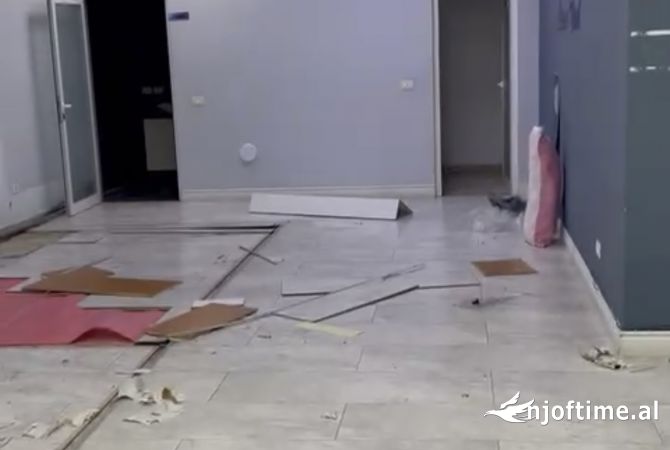 Ambiente Commerciale in Affitto 1+1 a Tirana - 95,000 Leke