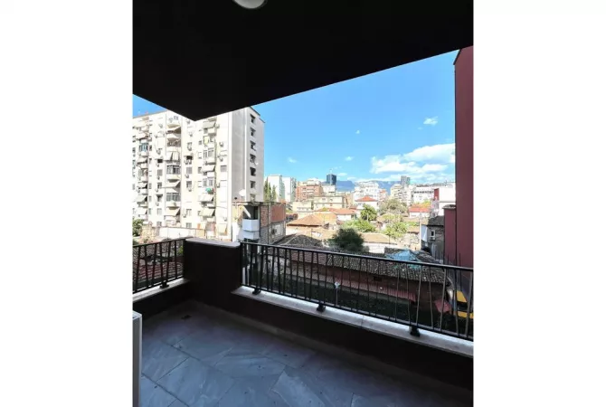 Shtepi me qera Apartament ne Tirane, 1+1, Mobilimi E mobiluar, Pagesa 900  Euro.