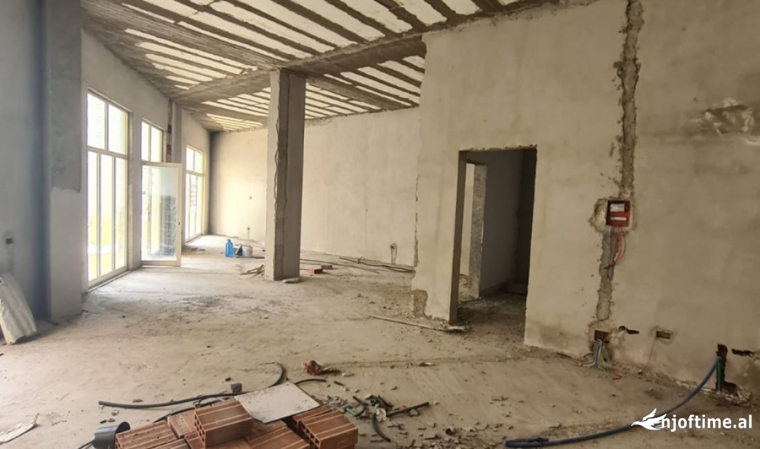 Ambient Biznesi ne Shitje tek Liqeni i Thate