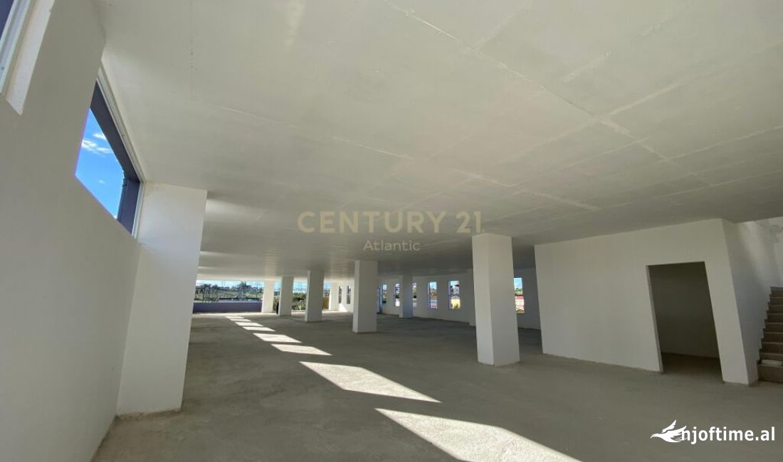 JEPET ME QERA SUPER KAPANON NE KODREN E RRASHBULLIT BUZE RRUGE !