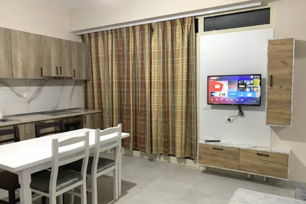 Shtepi me qera 1+1 ne Tirane - 30,000 Leke