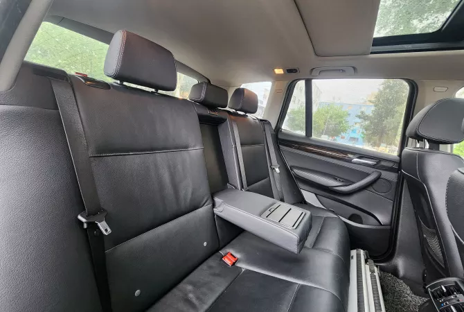 Auto in Vendita a Tirana, BMW, 2013 Diesel,Kambio Automatik Pagamento 10,500  Euro.