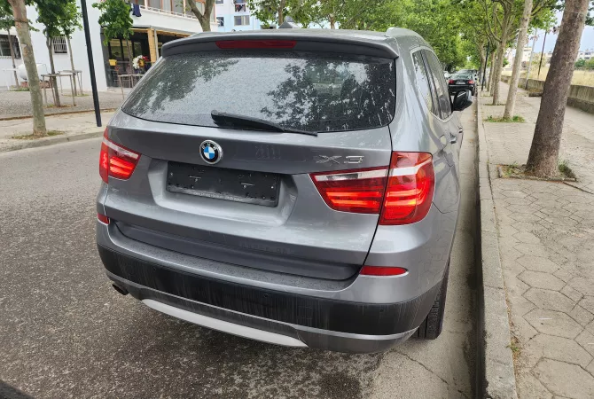 Auto in Vendita a Tirana, BMW, 2013 Diesel,Kambio Automatik Pagamento 10,500  Euro.