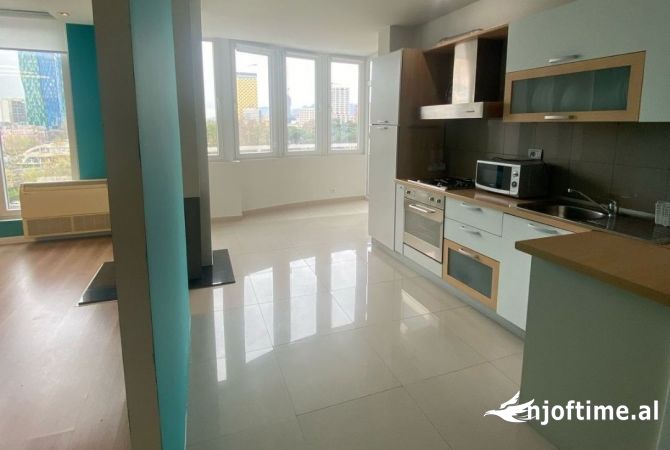 Ambient biznesi ne shitje 3+1 ne Tirane - 12,000 Euro