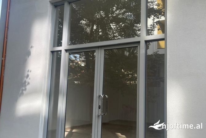 Business Property in Sale 1+1 in Tirana - 99,000 Euro