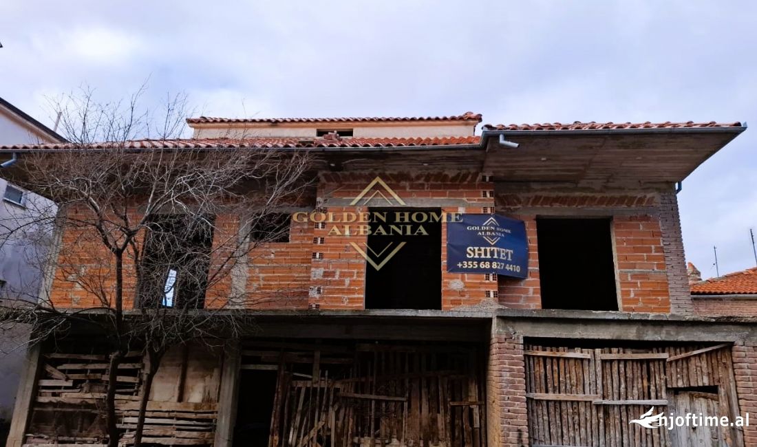 Casa privata/Indipendente in vendita a Koriza 4+1, Vuoto