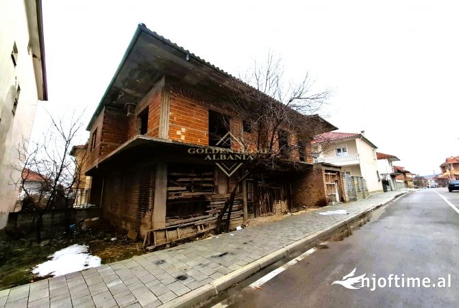 Casa privata/Indipendente in vendita a Koriza 4+1, Vuoto