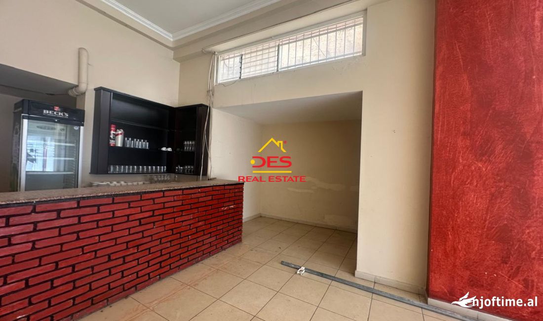 SHITET AMBJENT BIZNESI 96M2 NE SARANDE 