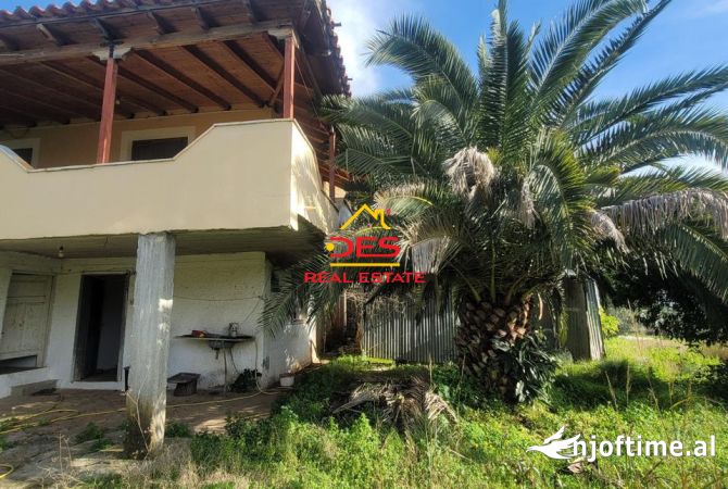 SHITET SHTËPI PRIVATE + TOKE TRUALL NË SHKALLE , SARANDË