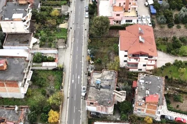 Yzberisht JEPET ME QERA TOAK 450m2 