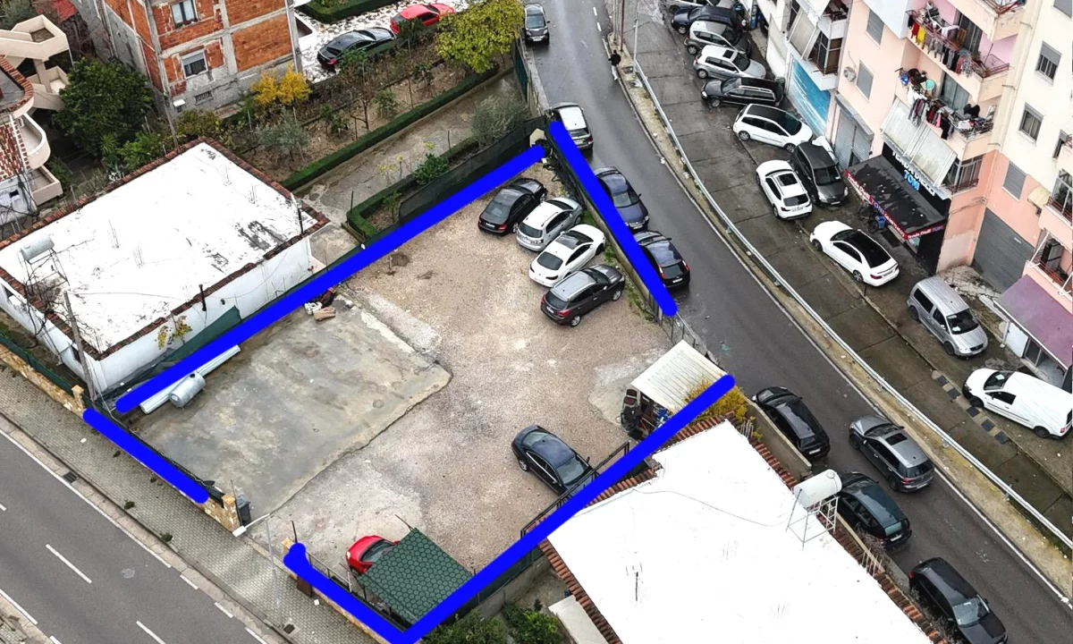 Yzberisht JEPET ME QERA TOAK 450m2 