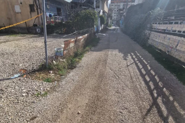 Truall ose Toke ne Tirane - 350 Euro