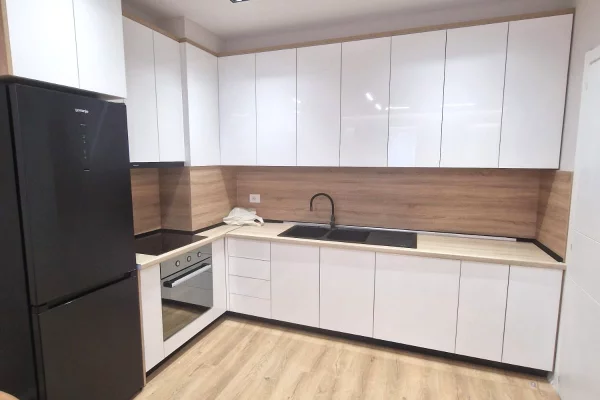 Shtepi me qera Apartament ne Tirane, 1+1, Mobilimi E mobiluar, Pagesa 50,000  Leke.