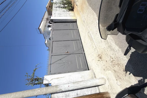 Shtepi me qera Shtepi Private ne Tirane, 2+1, Mobilimi E mobiluar, Pagesa 500  Euro.