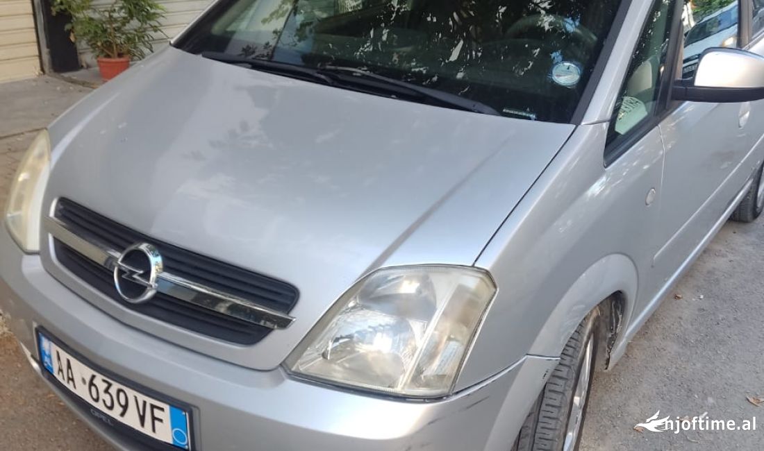 Makina ne shitje ne Tirane, Opel, 2004 Diesel,Kambio Manual Pagesa 2,600  Euro.