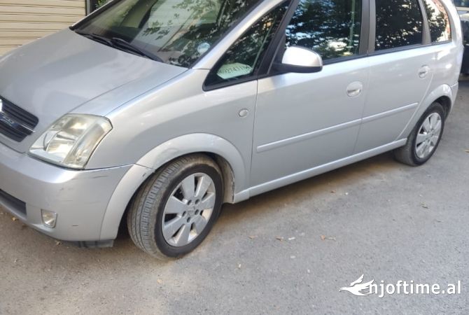 Auto in Vendita a Tirana - 2,600 Euro