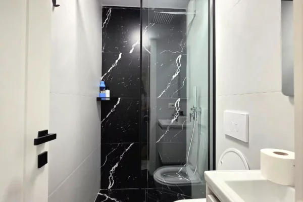 Shtepi ne shitje Apartament ne Tirane, 1+1, Mobilimi E mobiluar, Pagesa 187,000  Euro.
