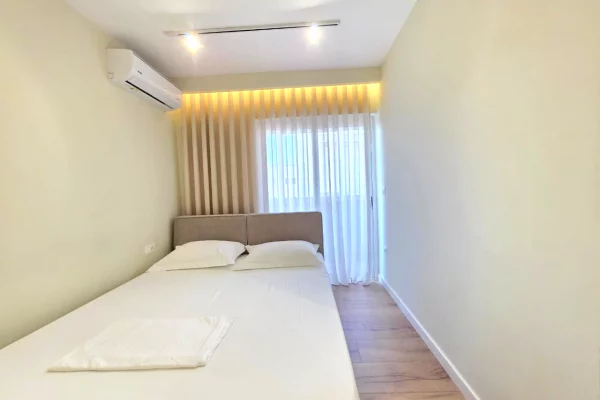 Shtepi ne shitje Apartament ne Tirane, 1+1, Mobilimi E mobiluar, Pagesa 187,000  Euro.