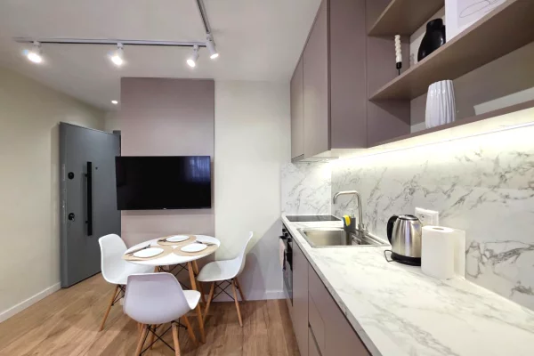 Shtepi ne shitje Apartament ne Tirane, 1+1, Mobilimi E mobiluar, Pagesa 187,000  Euro.