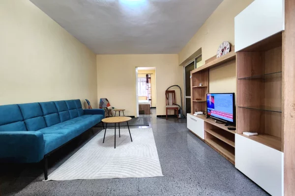 Shtepi me qera 1+1 ne Tirane - 55,000 Leke