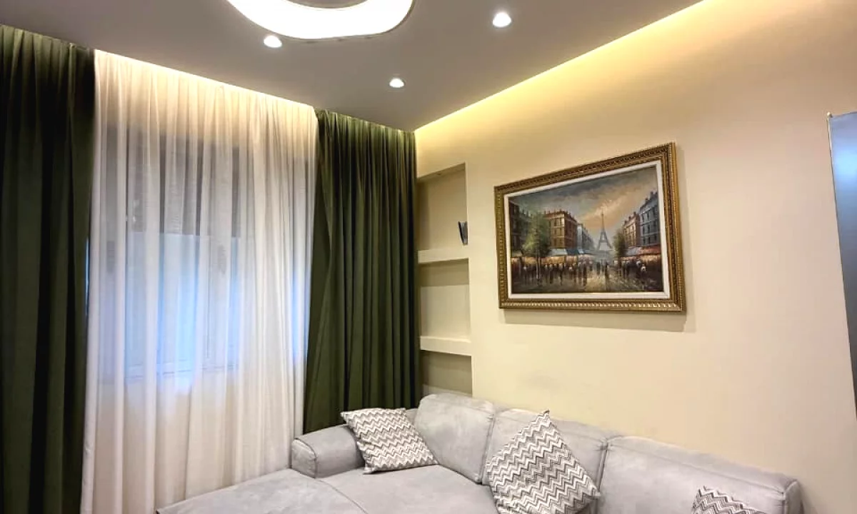 Shtepi me qera Apartament ne Tirane, 1+1, Mobilimi E mobiluar, Pagesa 50,000  Leke.