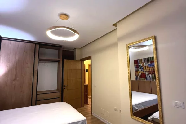 Shtepi me qera Apartament ne Tirane, 1+1, Mobilimi E mobiluar, Pagesa 50,000  Leke.