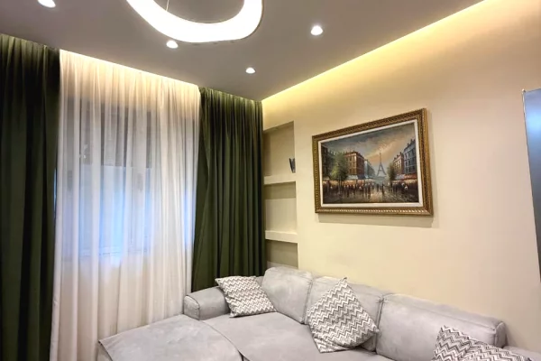 Me Qira: 1+1 (65m2) 📍Kodra e diellit/ Big Market (jo malore) Super investuar në detaje || Çdo gjë e re 🌸 50.000 Lekë/Muaj 🔥🔥