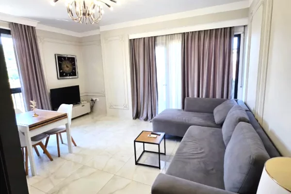 Me Qera: 1+1 (📍Parku olimpik- Ngjitur me Komuna e Parisit) - 70 m2 (Pallat 2023) | 🔥🔥 800 Euro/Muaj