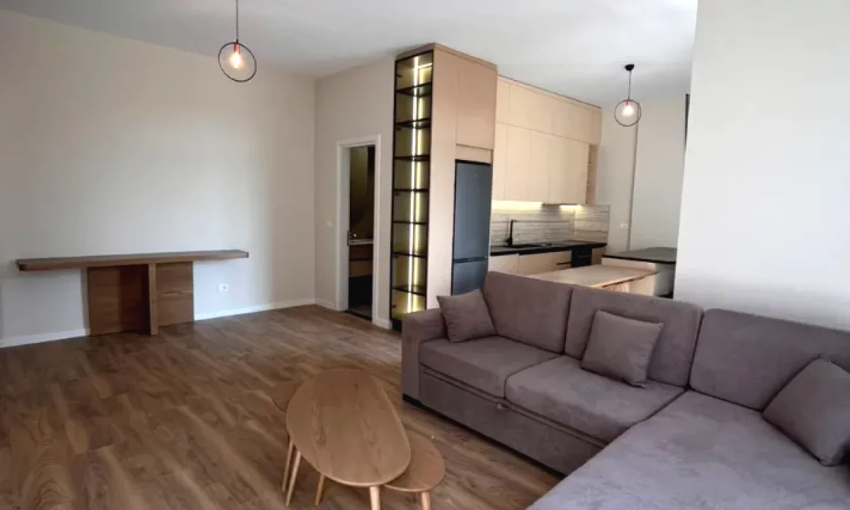 Shtepi me qera Apartament ne Tirane, 2+1, Mobilimi E mobiluar, Pagesa 90,000  Leke.