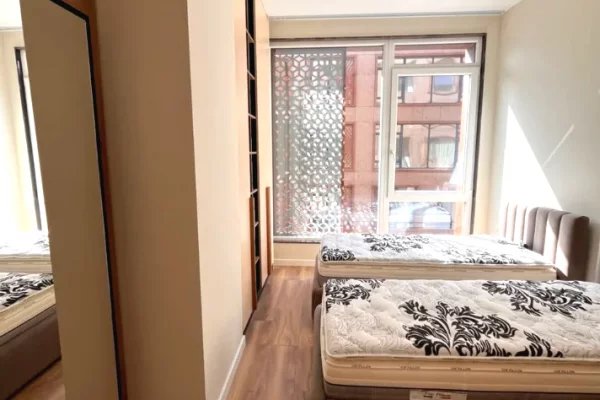 Shtepi me qera Apartament ne Tirane, 2+1, Mobilimi E mobiluar, Pagesa 90,000  Leke.