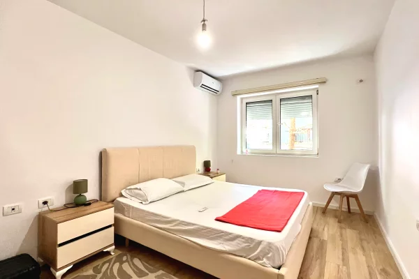Shtepi me qera Apartament ne Tirane, 2+1, Mobilimi E mobiluar, Pagesa 70,000  Leke.