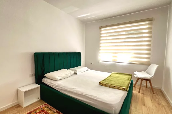 Shtepi me qera Apartament ne Tirane, 2+1, Mobilimi E mobiluar, Pagesa 70,000  Leke.