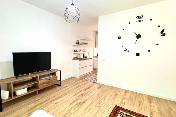 Shtepi me qera Apartament ne Tirane, 2+1, Mobilimi E mobiluar, Pagesa 70,000  Leke.